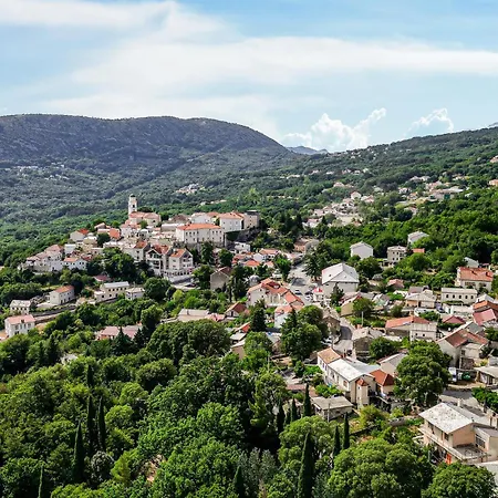 Dom wakacyjny 3 Bedroom In Bribir (Primorje-Gorski Kotar)