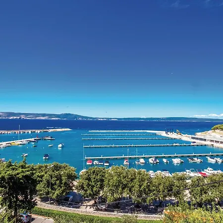 別荘 3 Bedroom In ブリビル